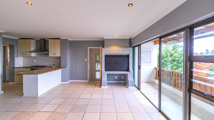 Mountainside House For Sale: Sea views, dual access, income potential, and spacious layout.