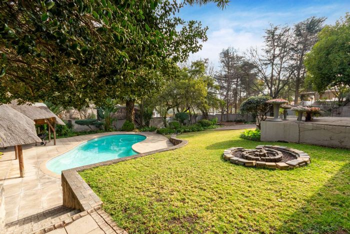 Bryanston House For Sale: 3 beds, income flats, pool, and entertainment areas.