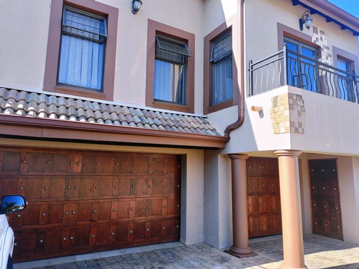 3-Bedroom Apartment To Rent in Raslouw Glen with garage and secure estate access.