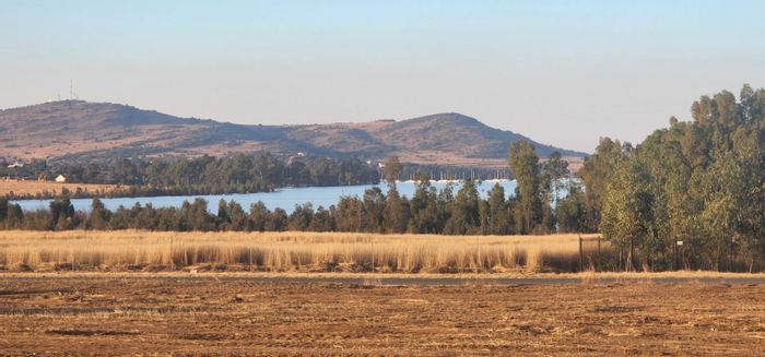 Vaal Marina Central: Vacant Land Residential for Sale, waterfront access, no levies.