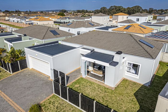 For Sale: Spacious 4-Bedroom Townhouse in Secure Westbrook Complex with Braai Area.