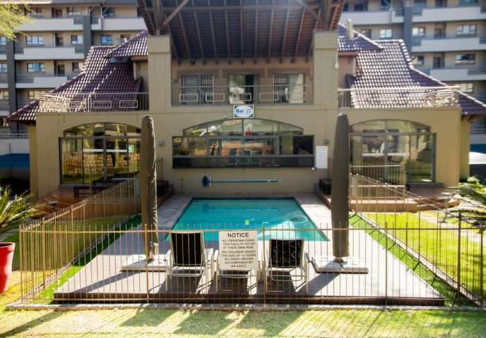 Morningside House To Rent: 2 bedrooms, pool, gym, secure parking, flexible lease options.