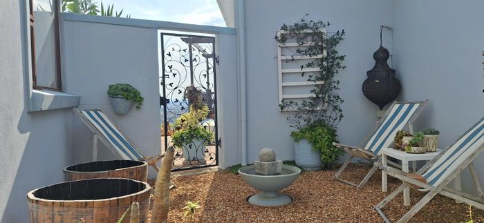 Gordon Heights House For Sale: Ocean views, open-plan living, low-maintenance garden.