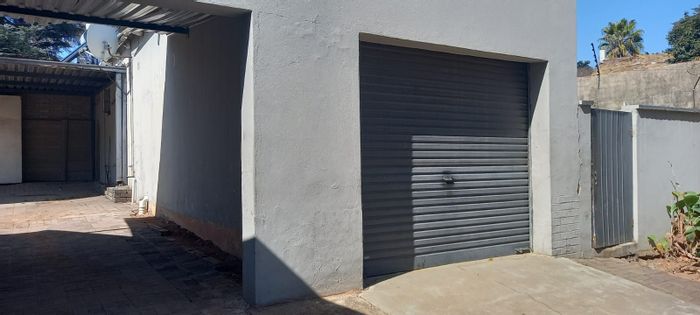 For Sale: Ferndale House with 10 Bedrooms, Pool, and Income Potential.