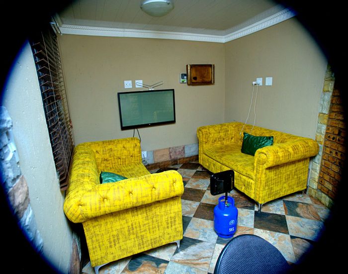 Diepkloof Cluster For Sale: 9 Rental Units, Secure, Income-Generating Investment Opportunity.