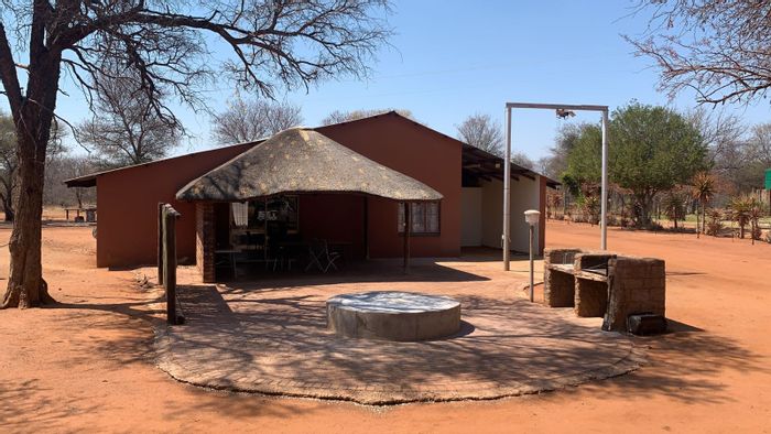 For Sale: 352ha Farm in Lephalale Rural with 5-bedroom house and game.