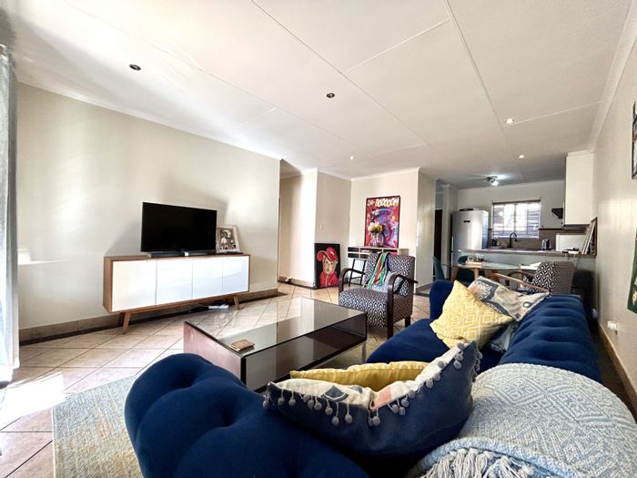 For Sale: Mooikloof Ridge Townhouse with garden, inverter, and estate amenities.