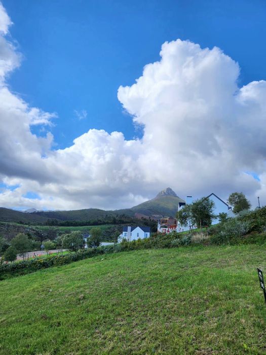 Idasvallei Vacant Land Residential For Sale: Green belt, mountain views, approved house plans.