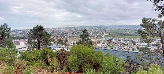 Gordon Heights For Sale: 825 m² vacant land with ocean and mountain views.