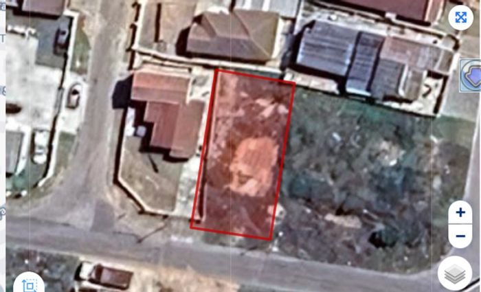 Kwadwesi Vacant Land Residential For Sale: Near schools, transport, shopping, and security.