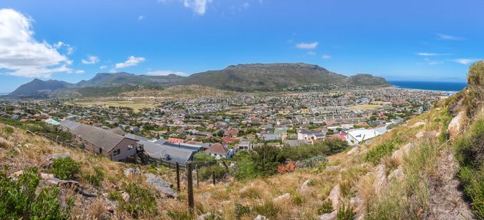 Vacant Land Residential For Sale in Fish Hoek Central with ocean views and access options.