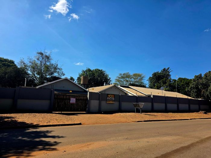 Mokopane Central Business For Sale: 13-bedroom guesthouse near hospital and shopping.