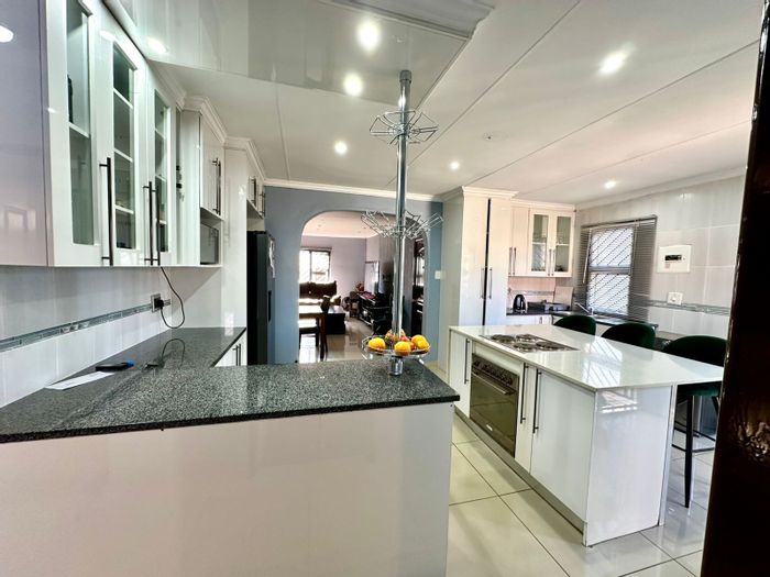House For Sale in The Orchards: 3 Bedrooms, double garage, entertainment room, secure living.