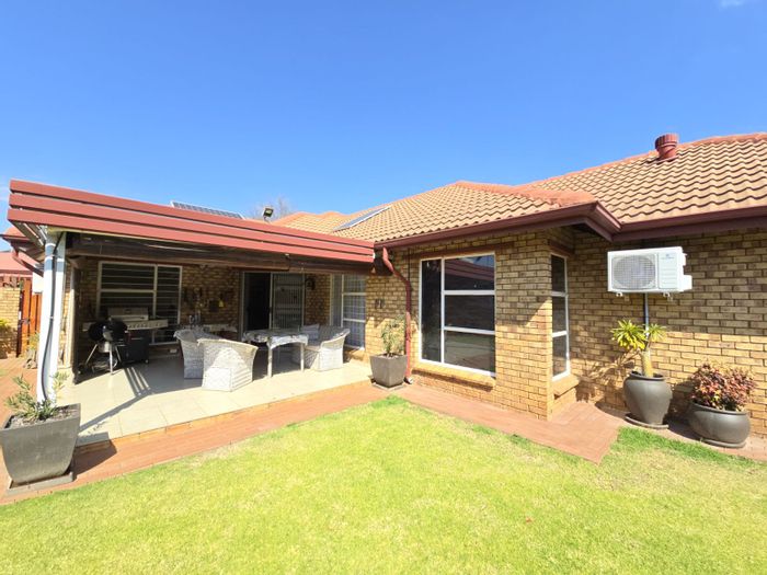 Doringkloof Townhouse For Sale: Pet-friendly, pool, inverter, low levies, near amenities.