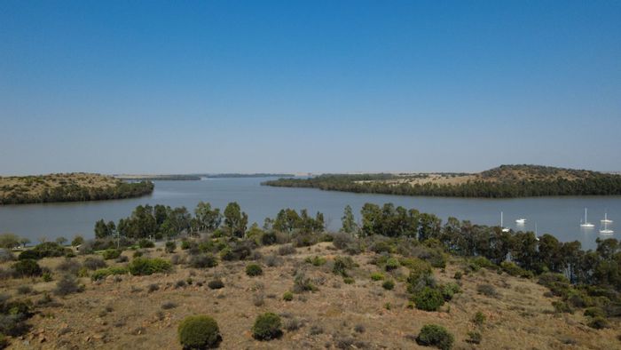 Vacant Land Residential For Sale in Vaal Marina Central with Vaaldam Views.