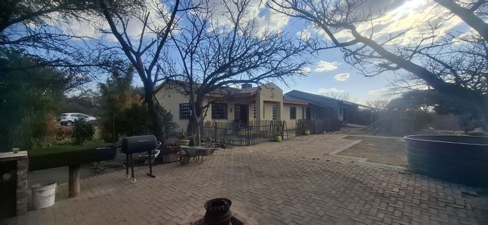 For Sale: Farm in Doornbult AH with multiple homes, borehole, and spacious land.