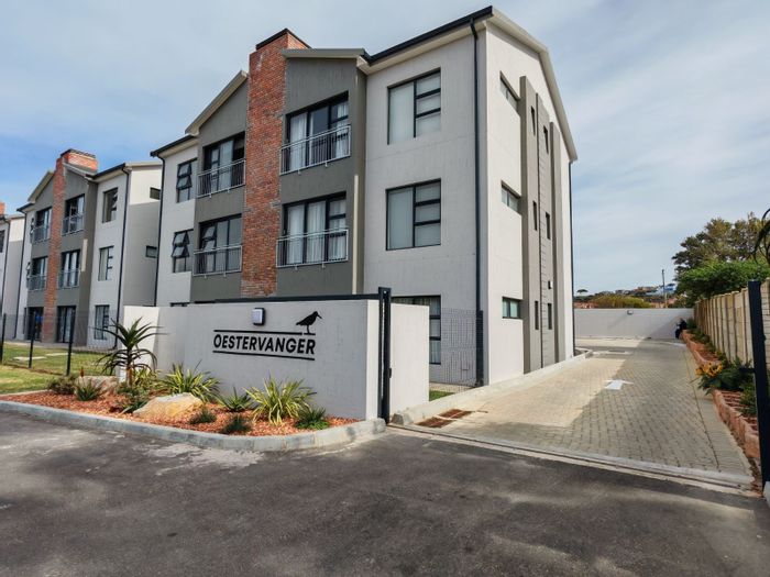 For Sale: Hartenbos Central Apartment, 2 Bed, 2 Bath, Inverter, Pet Friendly.