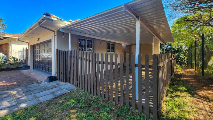 For Sale: House in Seaward Estates with 4 bedrooms, pet-friendly garden, 24-hour security.