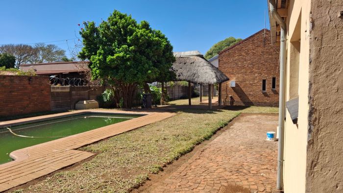 House for Sale in Pretoria North: 3 Bedrooms, Pool, Lapa, Spacious Garden.