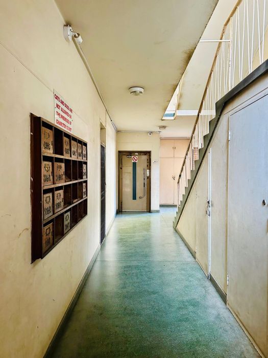 Sunnyside Apartment For Sale: 1.5 bedrooms, secure parking, rental income opportunity.