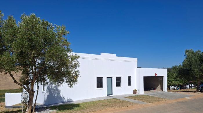 3-Bedroom House To Rent in Glen Lilly with outdoor entertainment and secure living.