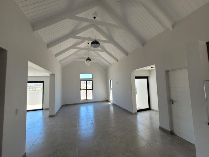 Mykonos House To Rent: 3 Bedrooms, Braai Room, Double Garage, Secure Estate.