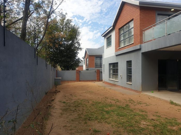 For Sale: Spacious 4-Bedroom Cluster in Ferndale with Private Garden and Double Garage.