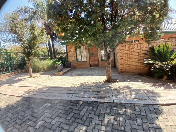 For Sale: 3-Bedroom Townhouse in Bela Bela Central with double garage and lapa.