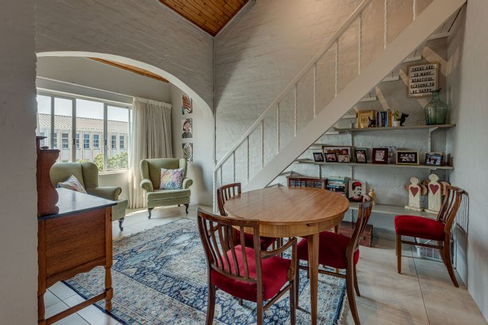 For Sale: Apartment in St Georges Park with covered parking and pet-friendly policy.