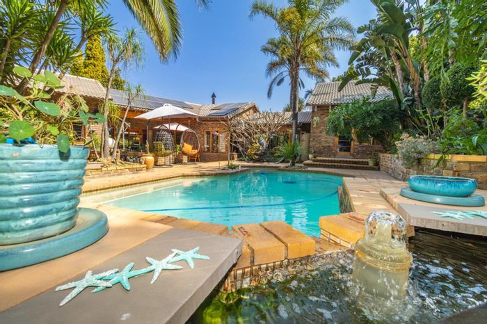 For Sale: Spacious 4-Bedroom House in Weltevreden Park with Pool and Flatlet.