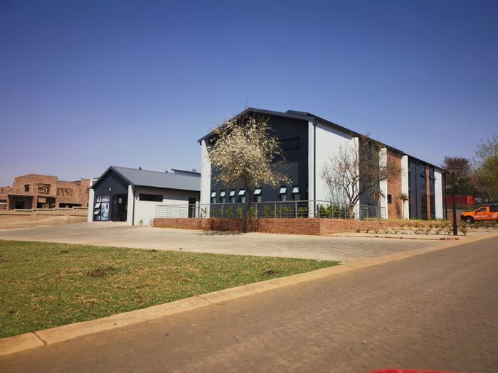 For Sale: House in Kameeldrift East with 24-hour security and eco-friendly amenities.