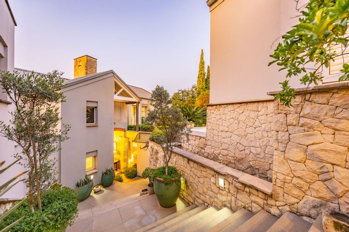 For Sale: House in Boardwalk Meander with pool, wine cellar, and private flatlet.