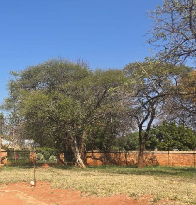 Vacant Land Residential for Sale in Mookgopong Central, 845m² in secure complex.