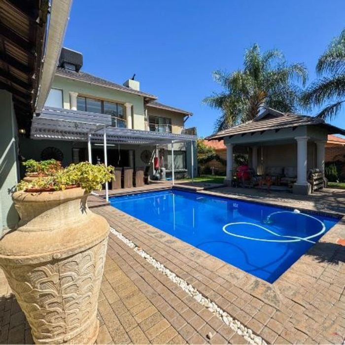 Roylglen Gardens House For Sale: 4 beds, entertainment room, office, gym, low-maintenance garden.