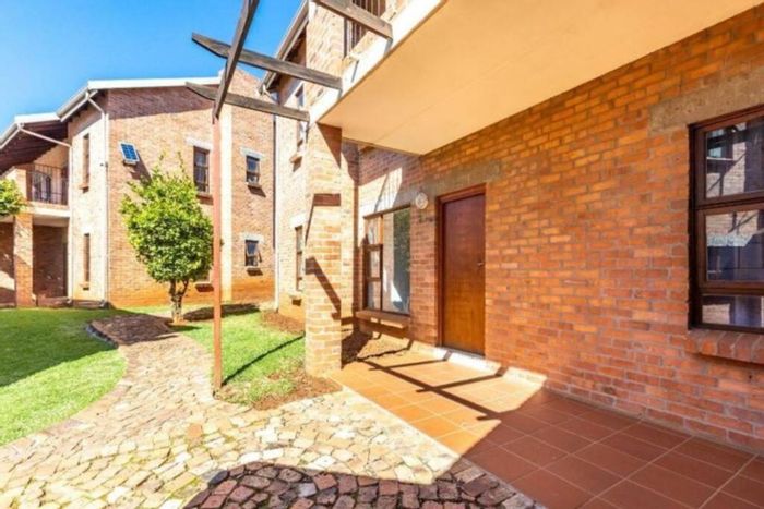 3 Bed, 2 Bath Apartment in Amorosa For Sale with Parking and Security Features.