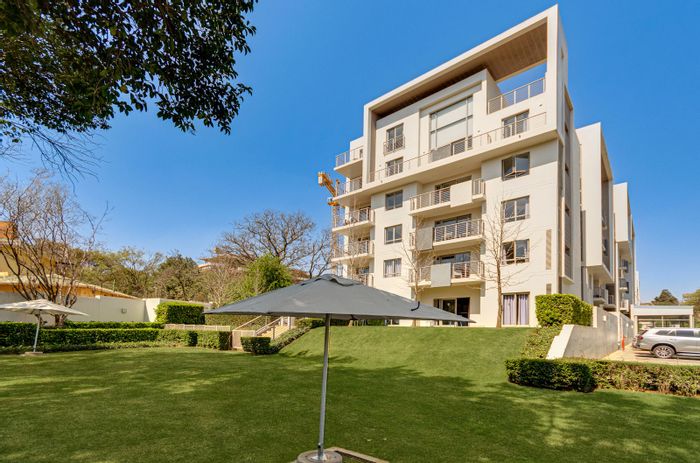 For Sale: 2-Bedroom Apartment in Rosebank with Gym, Pool, and Secure Parking.