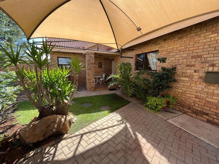 For Sale: House in Memorial Road Area, 3 beds, security features, low-maintenance garden.
