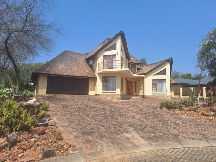 Koro Creek Golf Estate House For Sale: 4 beds, guest flatlets, golf access.