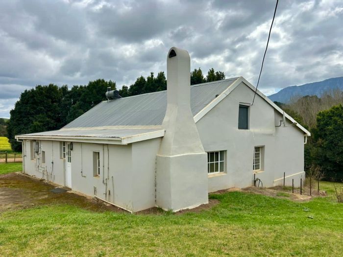 For Sale: Riversdale Rural Farm with residences, grazing camps, and earth dam.