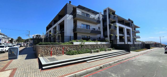 2-Bedroom Apartment For Sale in Mossel Bay Central with Ocean Views and Pool Access.