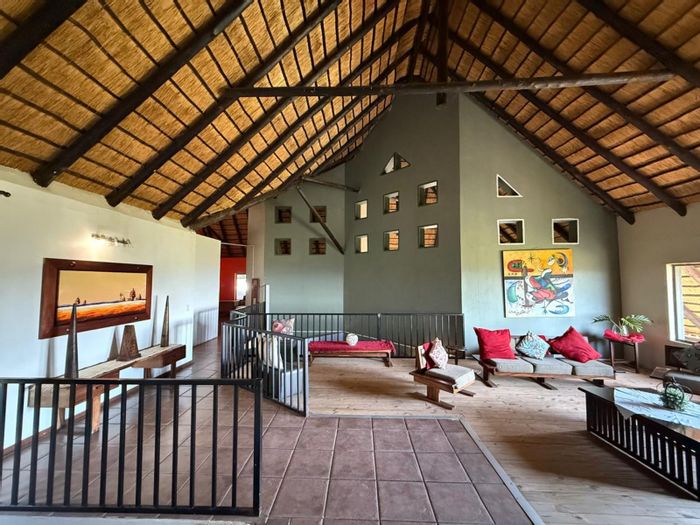 Elandshoek AH Farm For Sale: 12 bedrooms, pools, entertainment area, and flatlet.