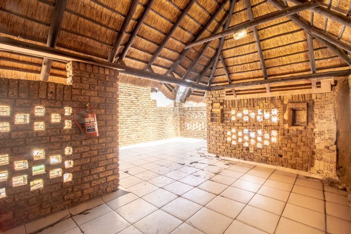 Doornpoort Townhouse For Sale: 3 beds, pool access, secure parking, entertainment area.