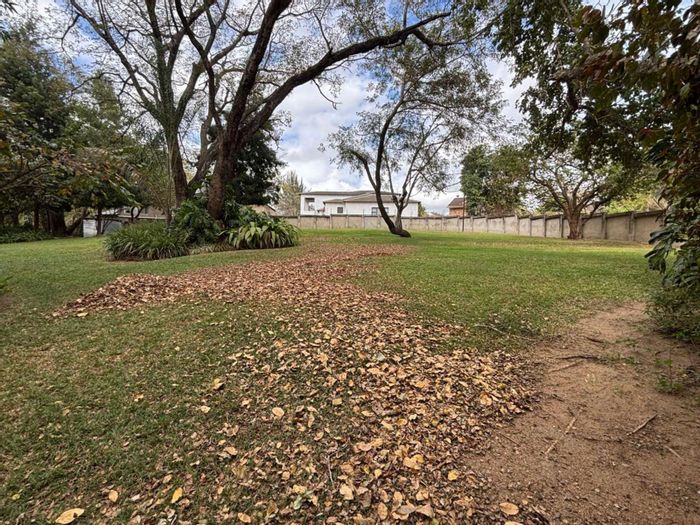 Vacant Land Residential in Hazyview Central For Sale - 1,259m², river access, dual entry.