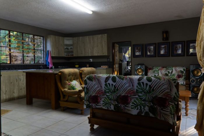Granite Hill Farm For Sale: Two homes, guest cottage, river access, event potential.
