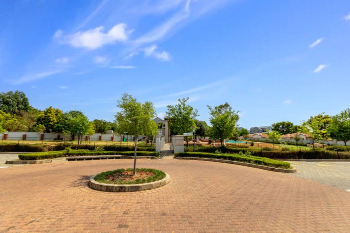 2-Bedroom Apartment in Paulshof For Sale with Security, Clubhouse, and Balcony.