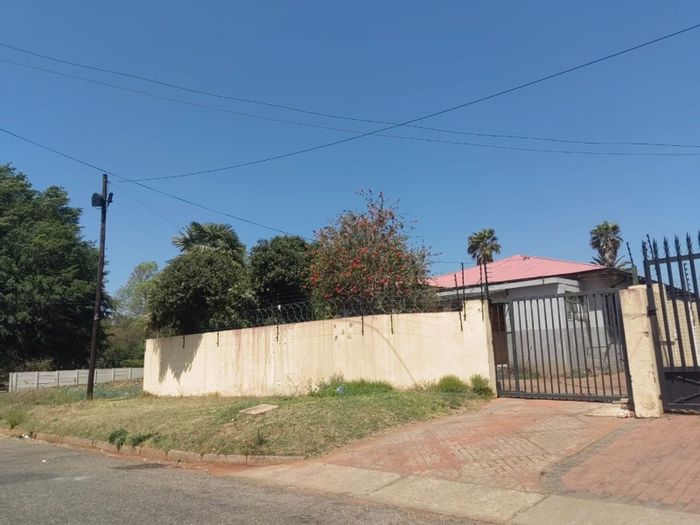 Investment House For Sale in Roodepoort Central with rental income potential.