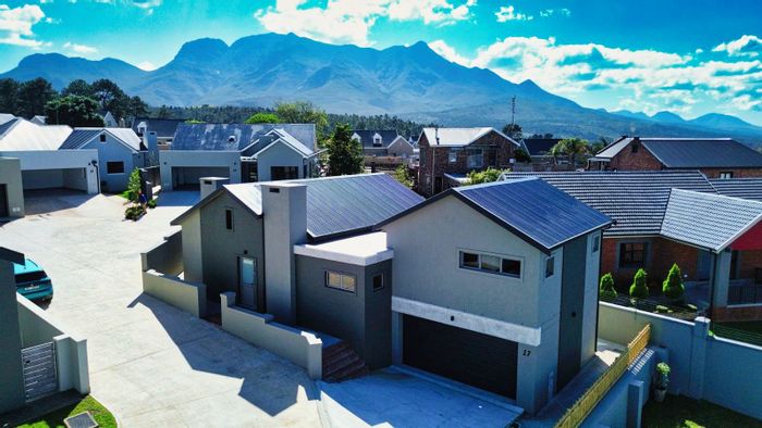 House For Sale in Mont Fleur Mountain Estate: No Transfer Duty, 3 Bedrooms, Garage.