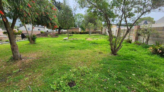 Vacant Land for Sale in Denneoord: 689.36m2, approved for duet development.