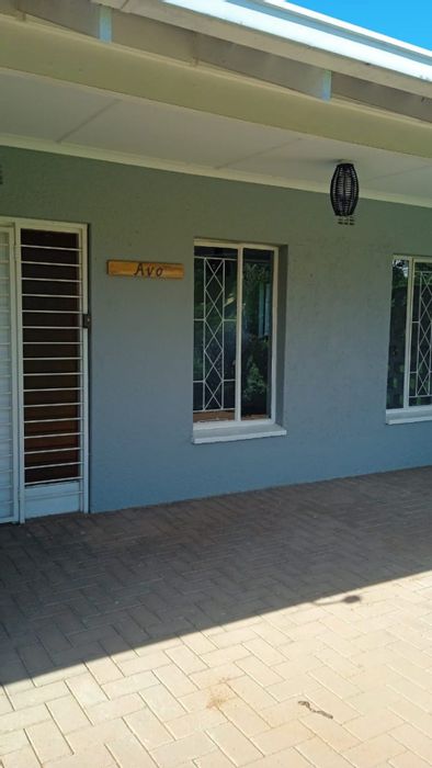 Fairland Apartment To Rent: 2 beds, 2 baths, garden, former Airbnb.