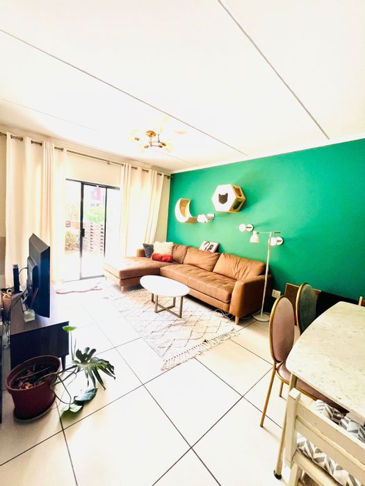 For Sale: 3-Bedroom Apartment at The William Estate with pool, gym, and private patio.
